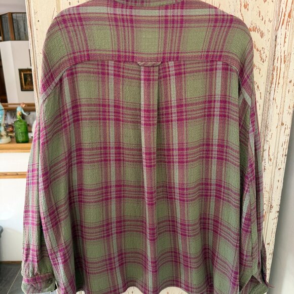 URBAN OUTFITTERS BDG PLAID OVERSIZED SHIRT - Picture 3 of 3